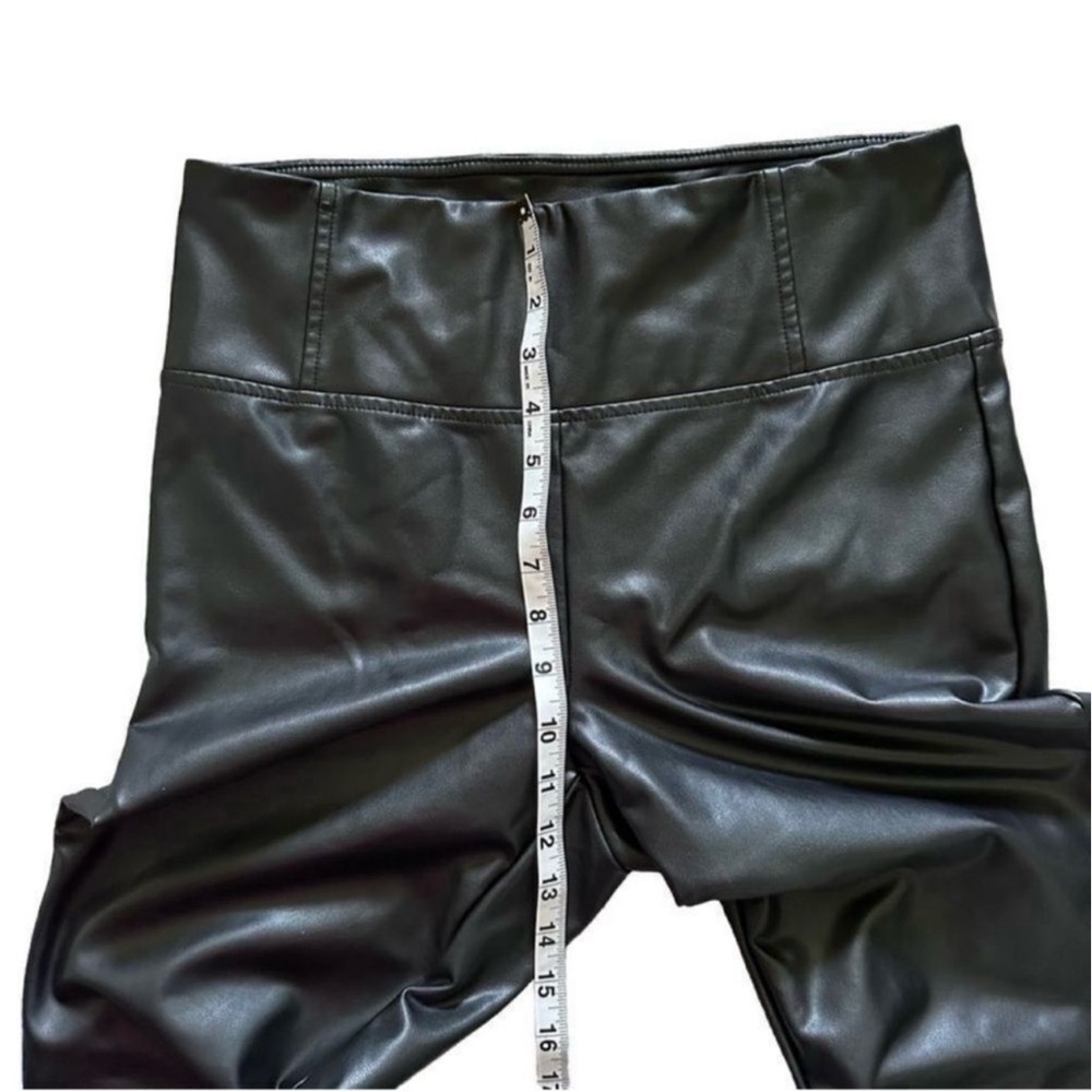 Badgley Mischka Studio Faux Leather Ankle Pants Size Medium - Picture 7 of 8